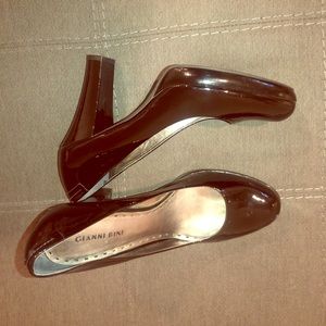 Black patent pumps